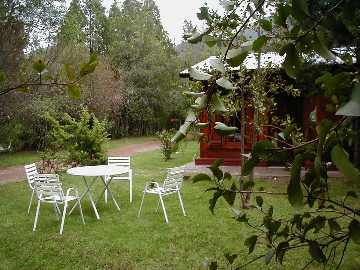 Cabanas Auquin Lemu Lago Puelo Luaran gambar